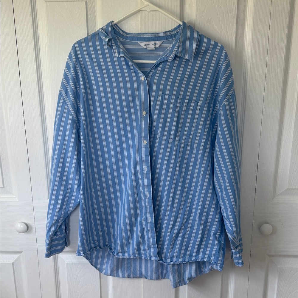 Old Navy, size large, Women’s blue and white striped button down